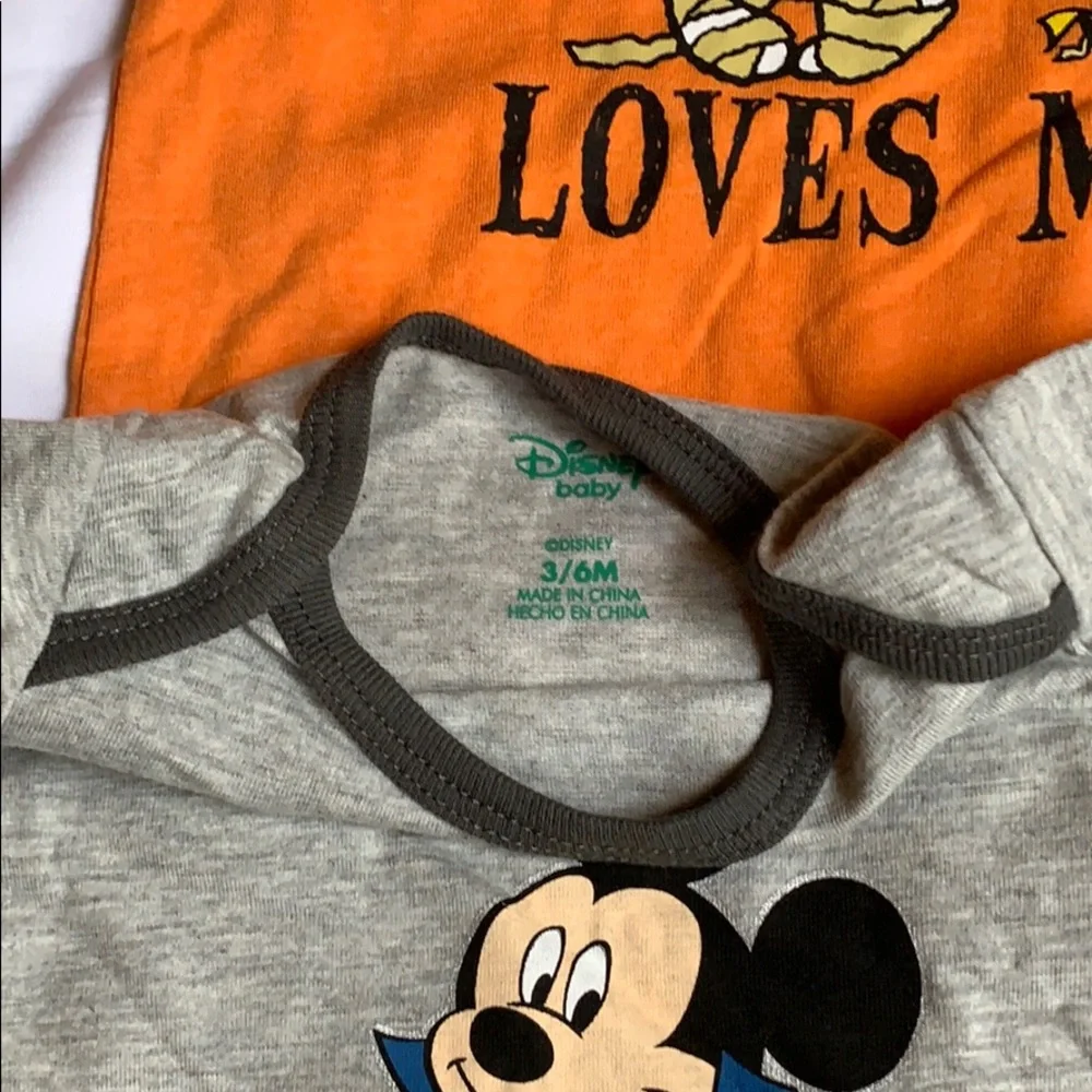 Halloween mickey and peanuts baby pajamas.‎
